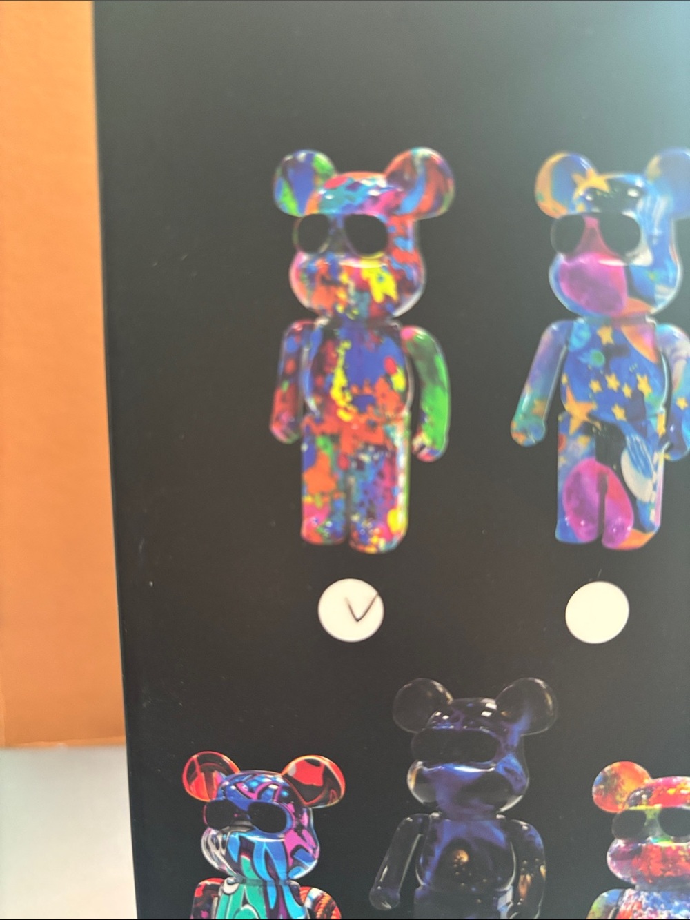B5+ Multi-Color Wireless Speaker - Colorful Paint-Splatter Design - Picture 4 of 6